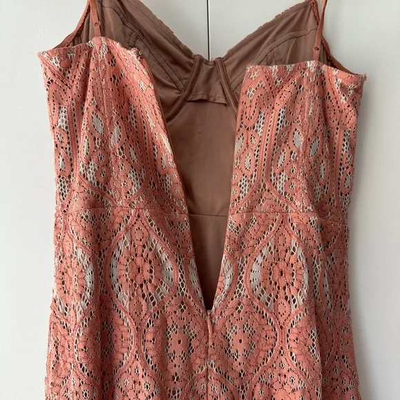 Express Pink Lace Bodycon Mini Dress - Picture 6 of 9